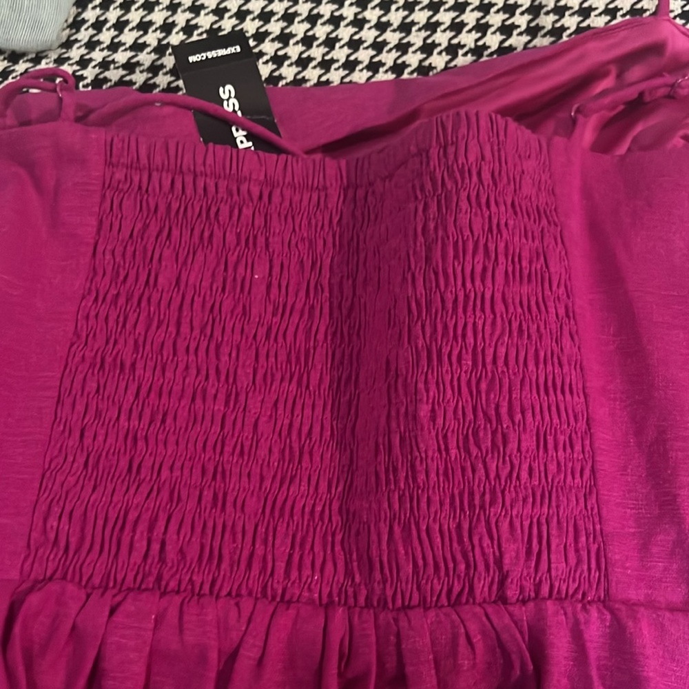 Dress - Picture 7 of 10